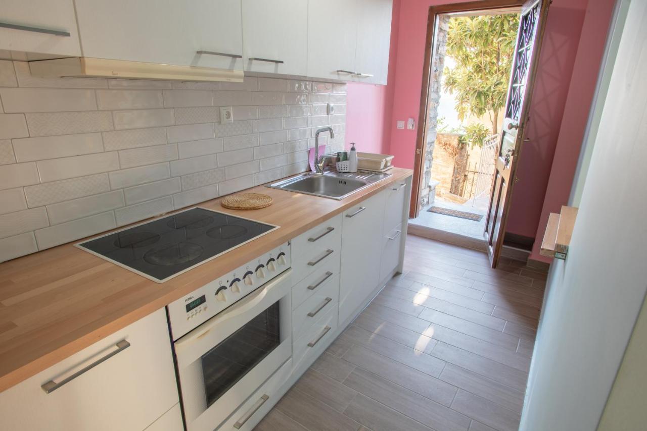 με θέα το ηλιοβασιλεμα 2 Holiday home *