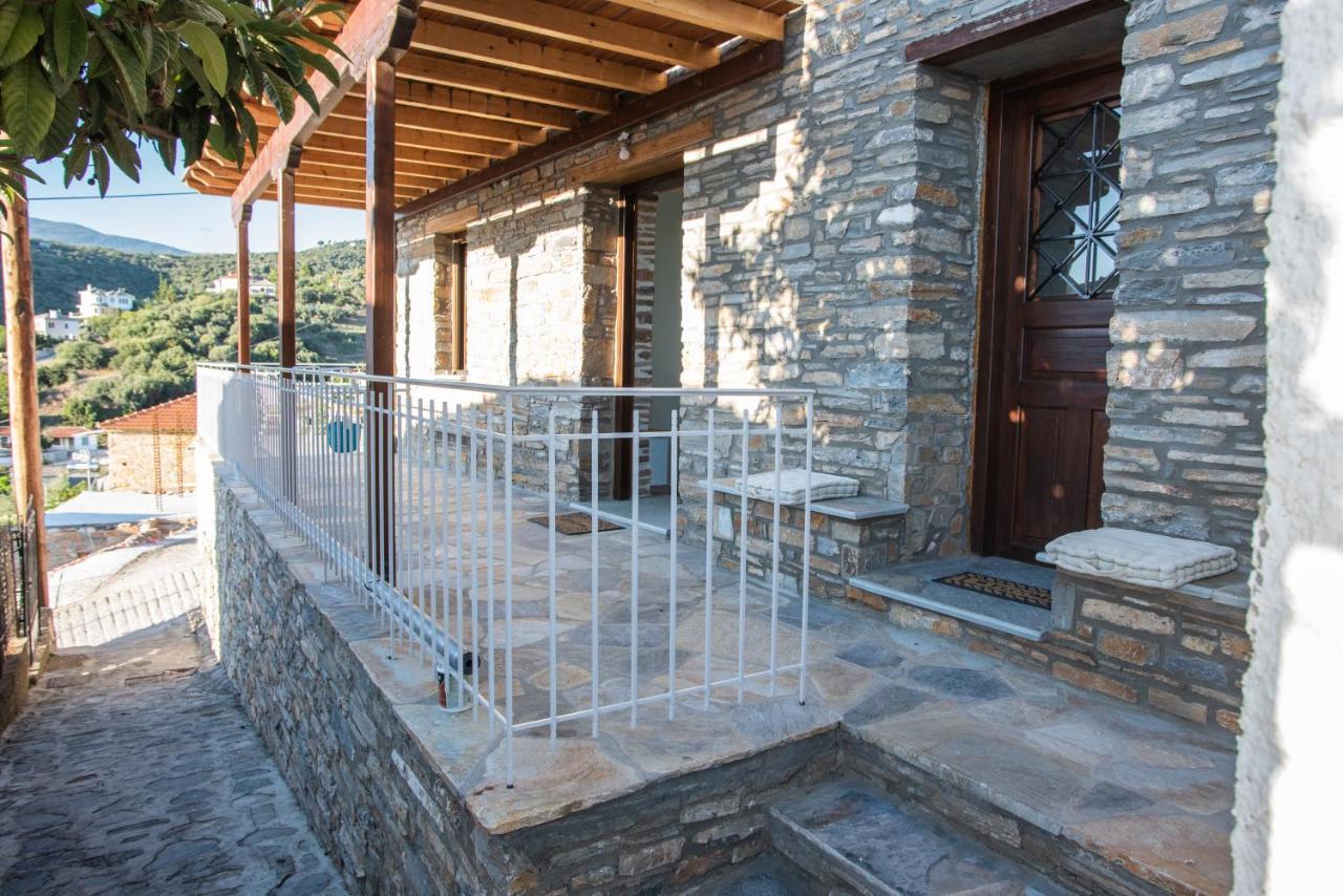 με θέα το ηλιοβασιλεμα 2 Holiday home *