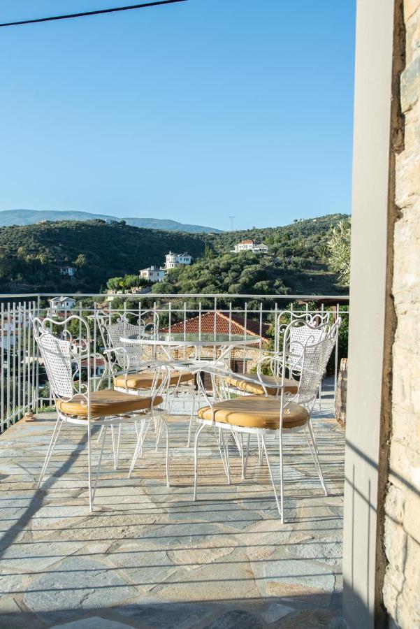 με θέα το ηλιοβασιλεμα 2 Holiday home *