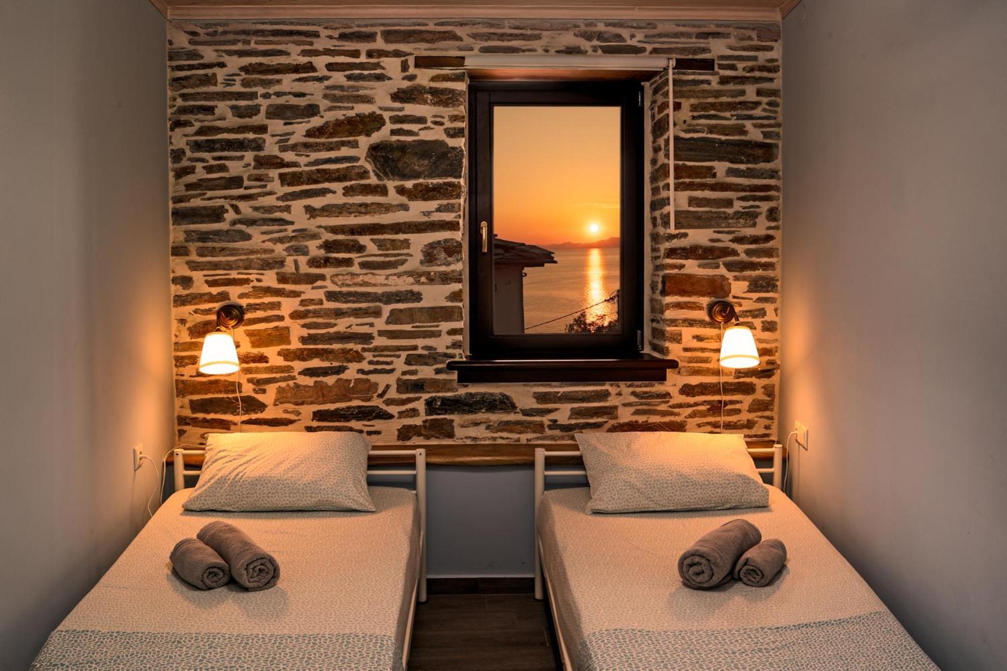 με θέα το ηλιοβασιλεμα 2 Holiday home